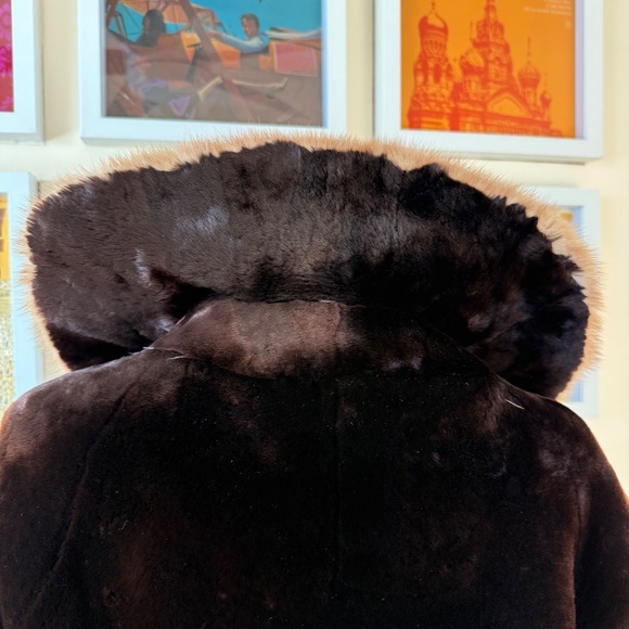 Luxe Vintage 60s Brown Mouton Fur Coat w/ Mink Collar Hudsons Bay Company - Picture 10 of 14